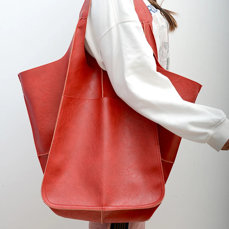 Noir Essential Bag