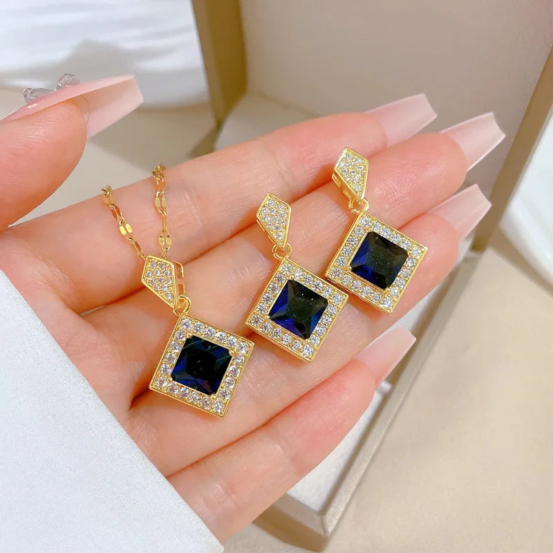 Clara Voss Jewelry Set
